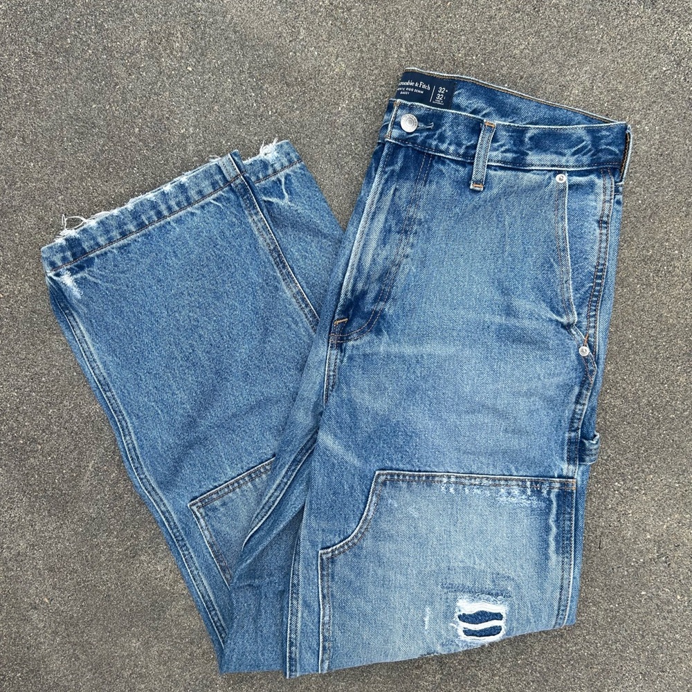 Abercrombie Men's Blue Distressed Jeans